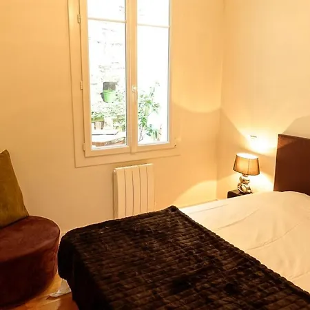2 Pieces En Hypercentre, A Pied Apartamento